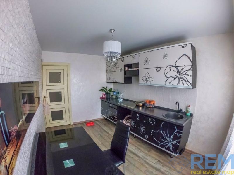 продажа трехкомнатной квартиры номер A-173406 в Приморском районе, фото номер 7